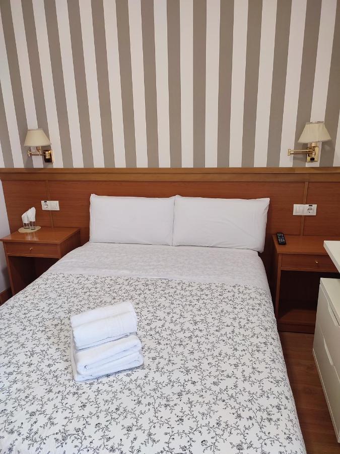 Hostal Salome Madrid Ngoại thất bức ảnh