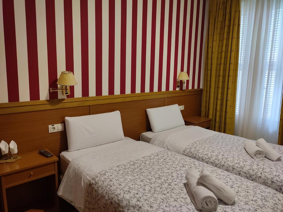Hostal Salome Madrid Ngoại thất bức ảnh