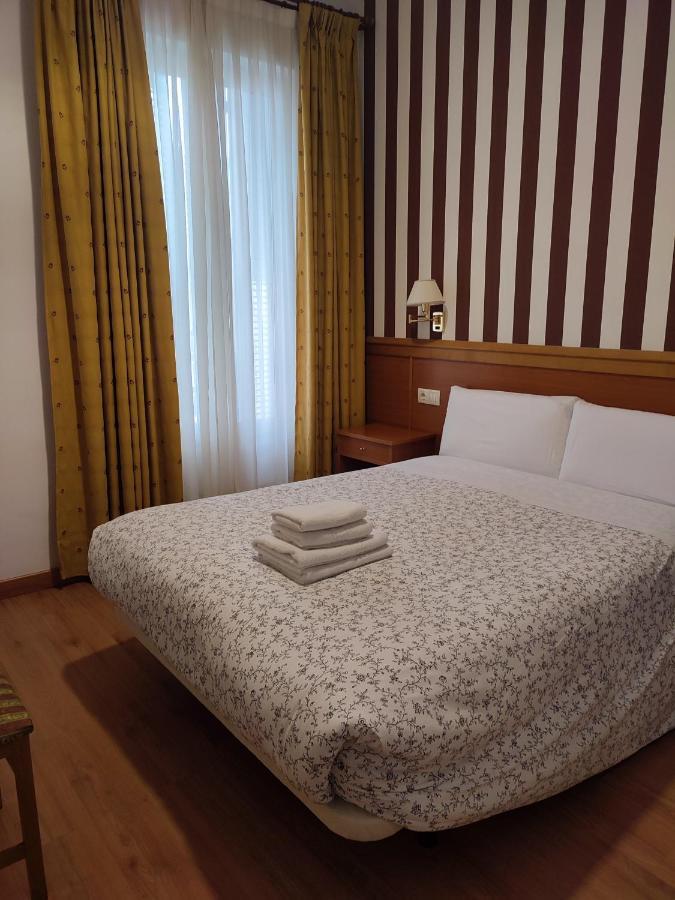 Hostal Salome Madrid Ngoại thất bức ảnh