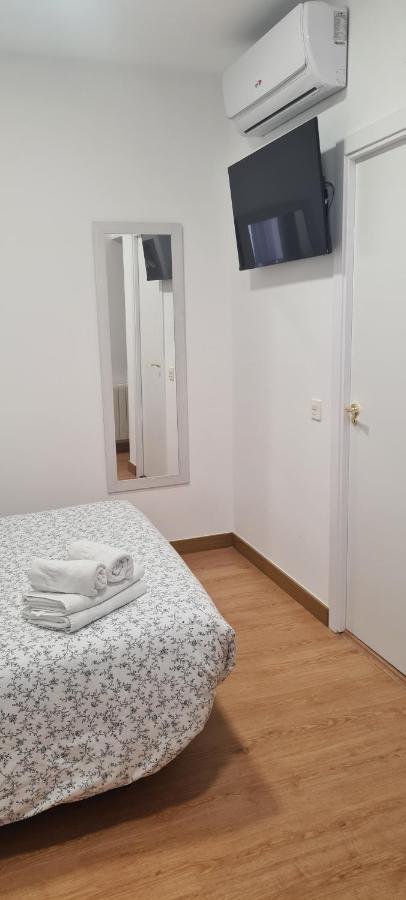 Hostal Salome Madrid Ngoại thất bức ảnh