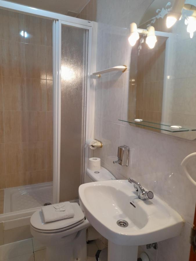 Hostal Salome Madrid Ngoại thất bức ảnh