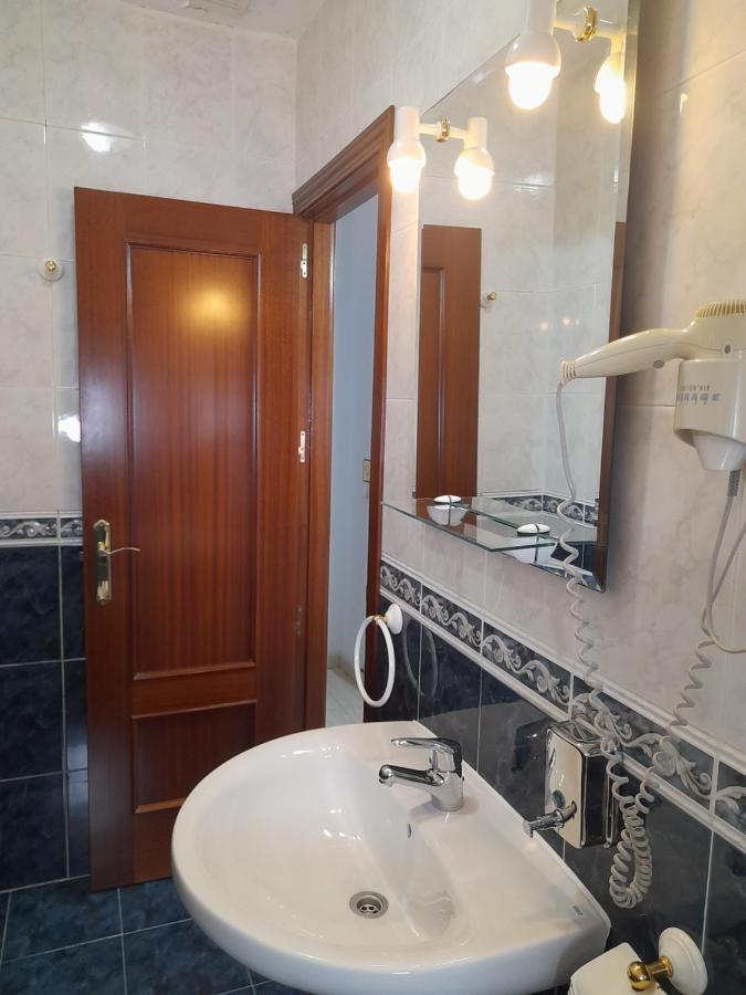 Hostal Salome Madrid Ngoại thất bức ảnh